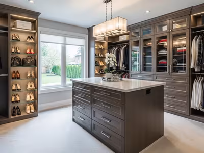 Best Walk-in Closet Brands 2026: California Closets vs Toronto