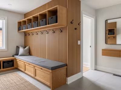 Built-In Mudroom Bench Toronto: 2026 Design Guide