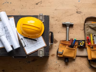 General Contractor vs Handyman— When You Need Which (and How to